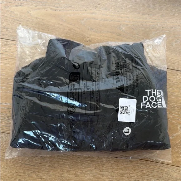 The Dog Face Black Puffer Jacket - Picture 3 of 10